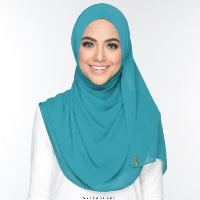 Medina Reborn in Dark Teal